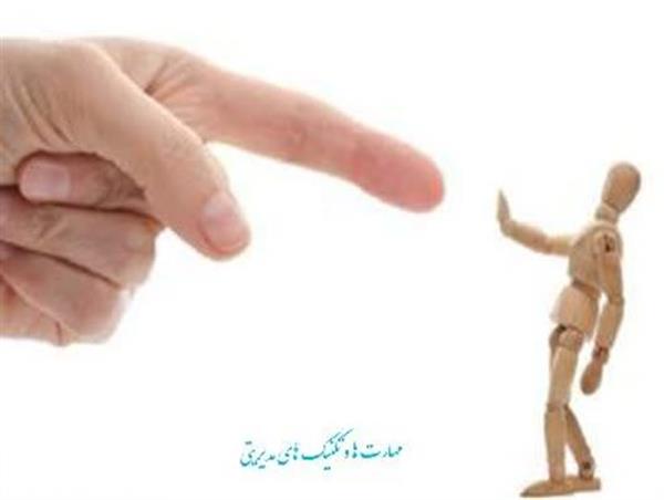  دربرابر انتقادات اينگونه باشيم:  